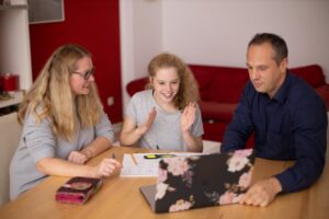 A digitális eszközök helyes használata a gyereknevelésben